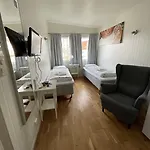 Pensión Sjoberg Og Ferie Østhusvik