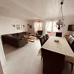 Sjoberg Og Ferie Pensión Østhusvik