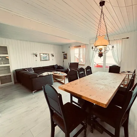 招待所 Sjoberg Og Ferie 4*