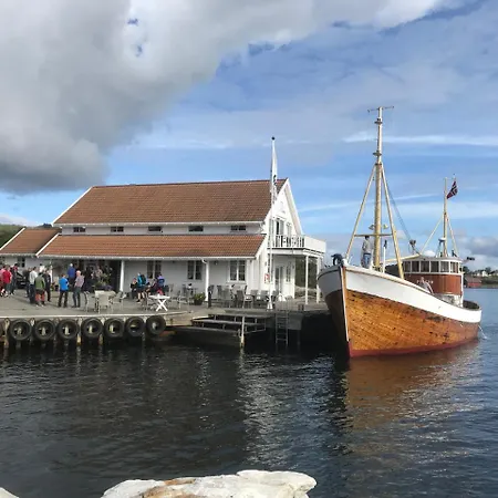Sjoberg Og Ferie 招待所