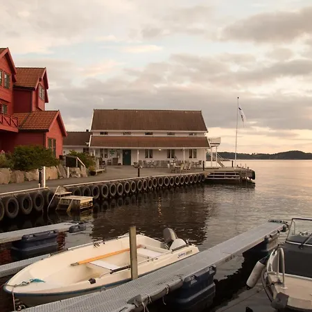 Sjoberg Og Ferie 招待所 Østhusvik