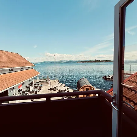 Guest house Sjoberg Og Ferie Osthusvik