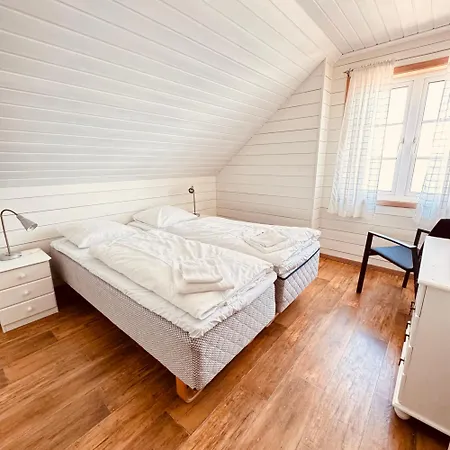 Pensión Sjoberg Og Ferie Østhusvik