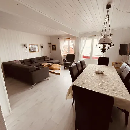 Sjoberg Og Ferie Pensión Østhusvik