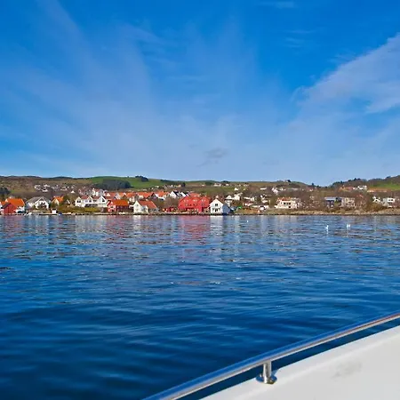 Sjoberg Og Ferie 4* Østhusvik