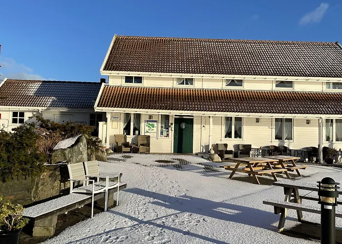 Sjoberg Og Ferie Konukevi Østhusvik