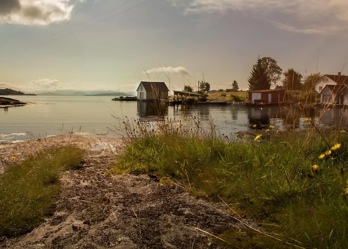 Konukevi Sjoberg Og Ferie Østhusvik